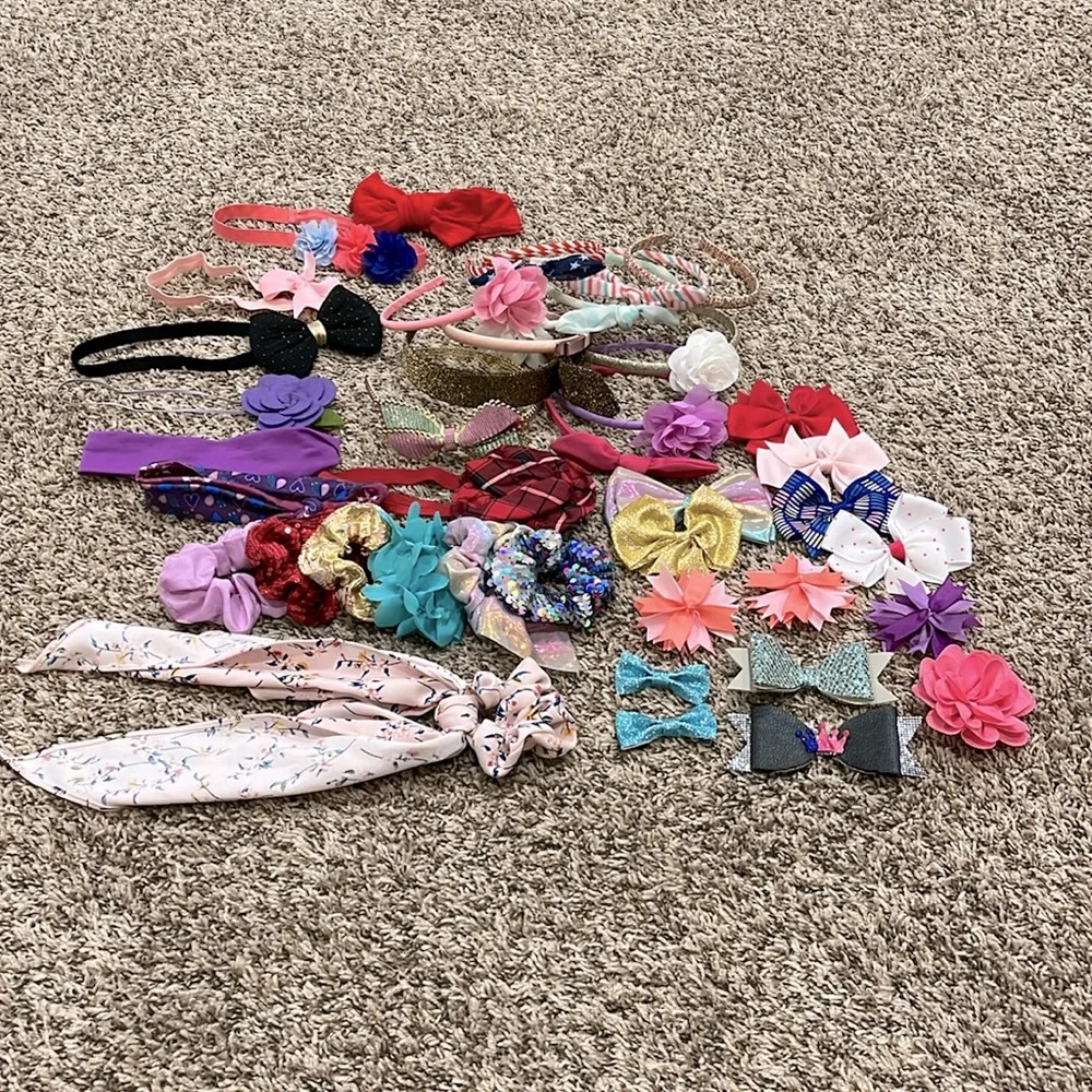 40+ PIECE HAIR ACCESSORIES 💕